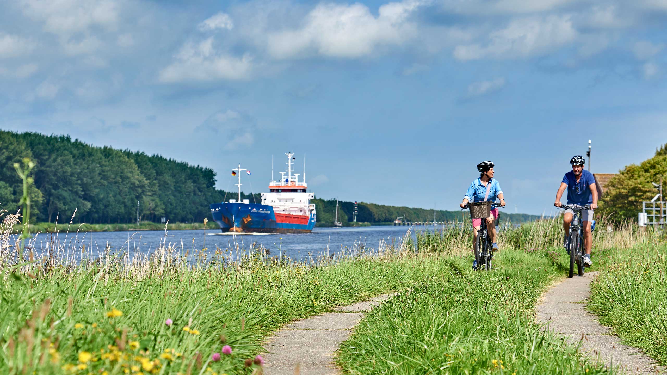 Der Nord-Ostsee-Kanal in Dithmarschen