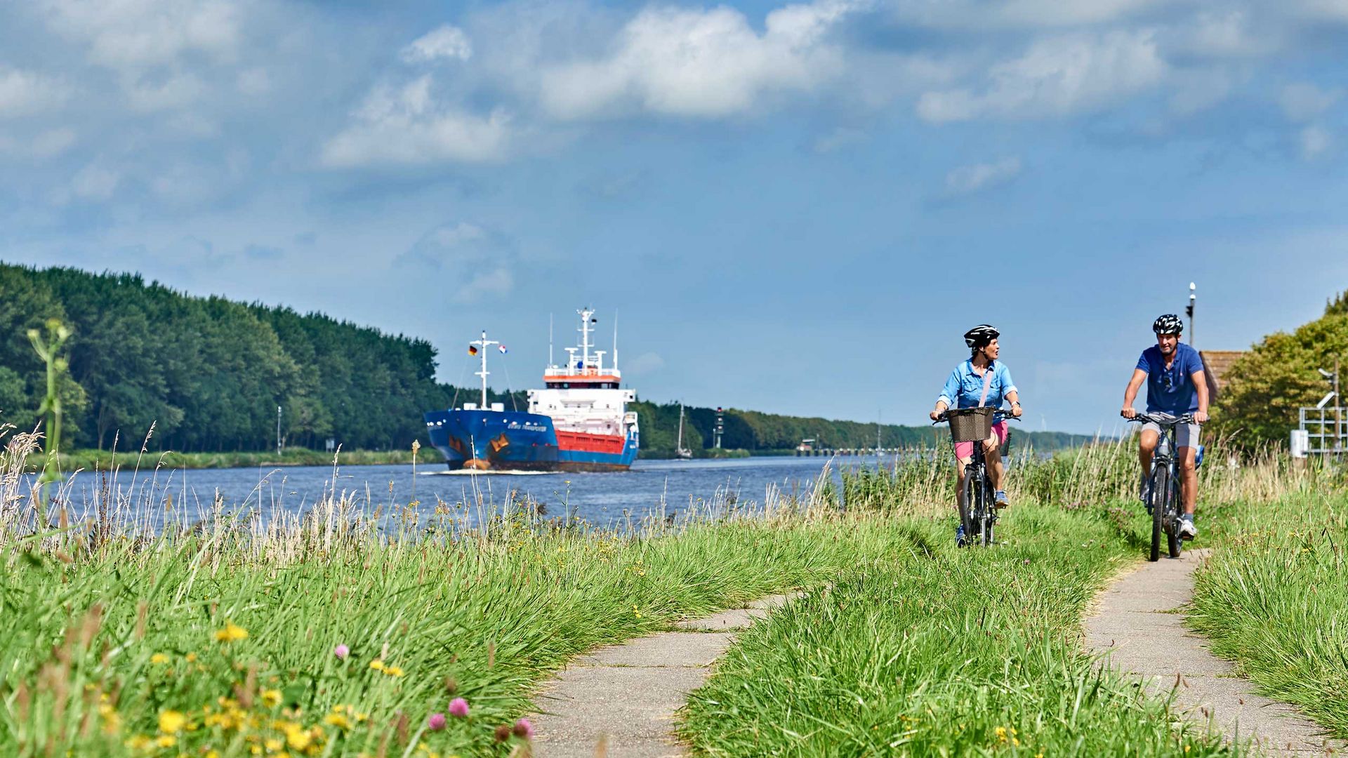 Radeln am Kanal