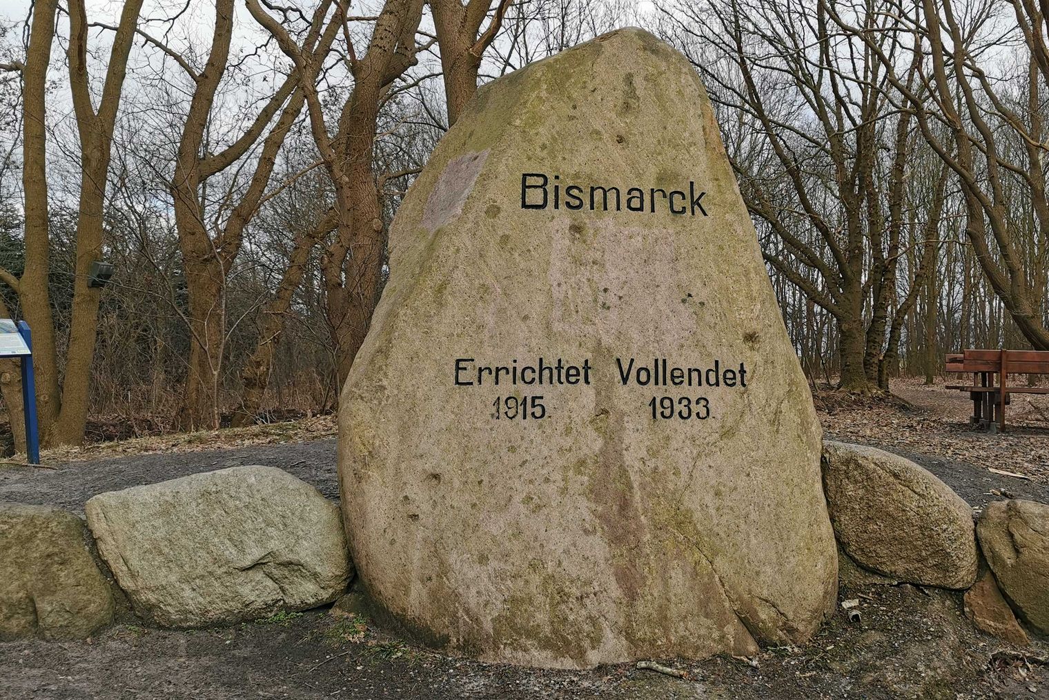 Der Findling Bismarck-Stein in St. Michaelisdonn