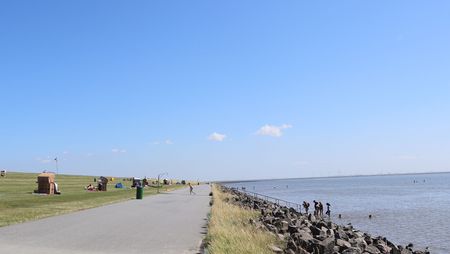 [Translate to English:] An der Nordsee in Büsumer Deichhausen